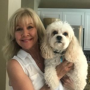 Meet your Posher, Cassandra